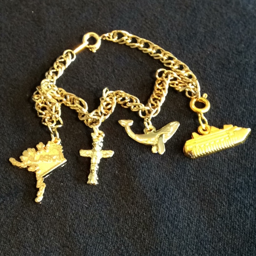 Goldtone Alaska Bracelet